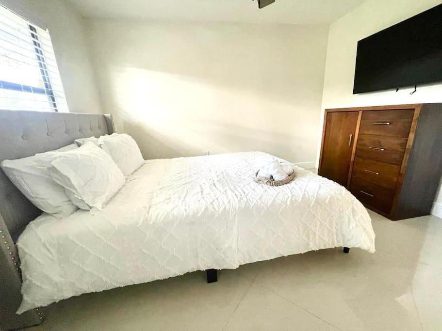 Villa Stylish 3/2 Getaway! Near Theme Parks! à Lakeland Extérieur photo
